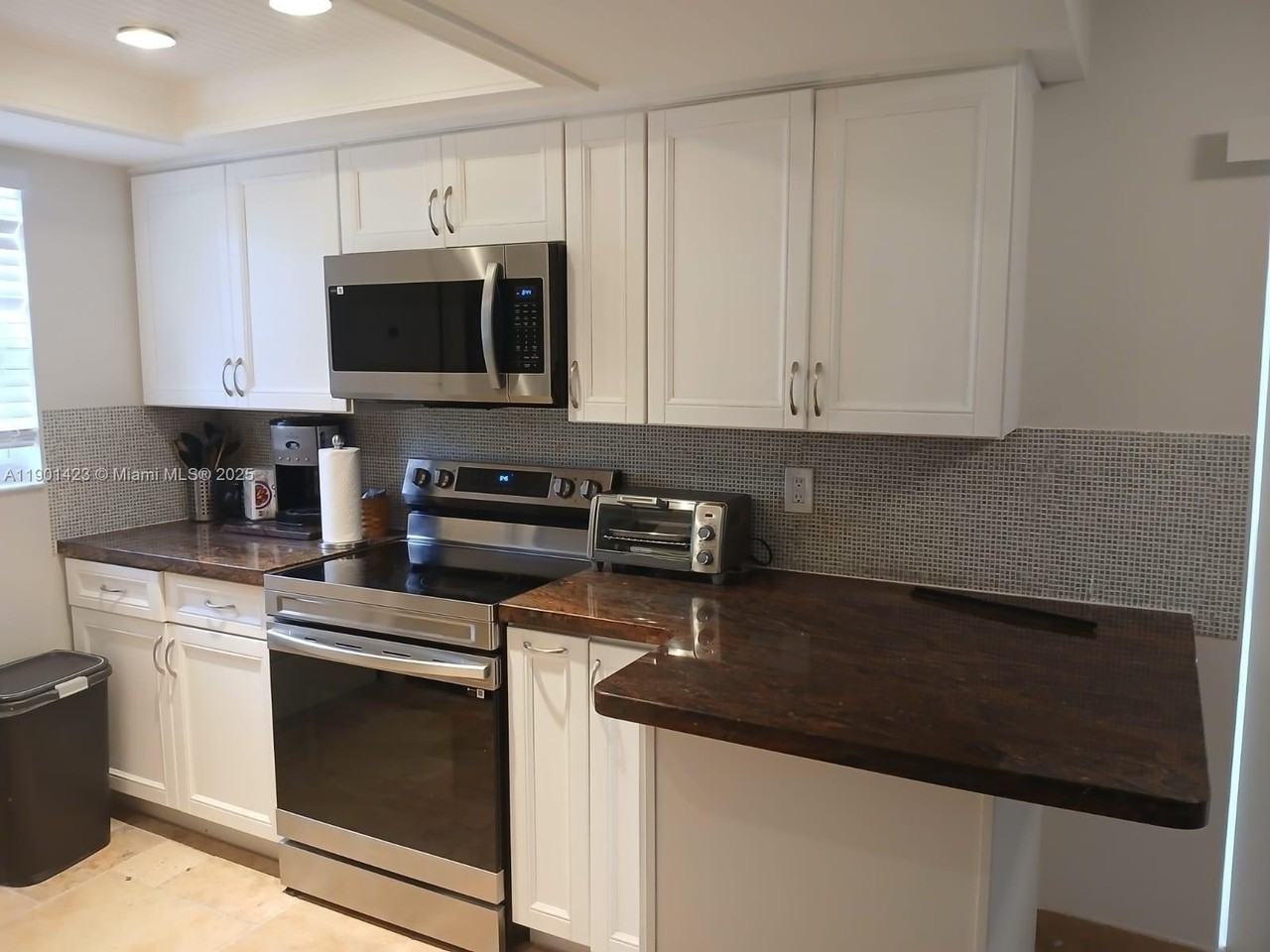 1945 Nw 4th Ave #32C - Photo 4 of 22