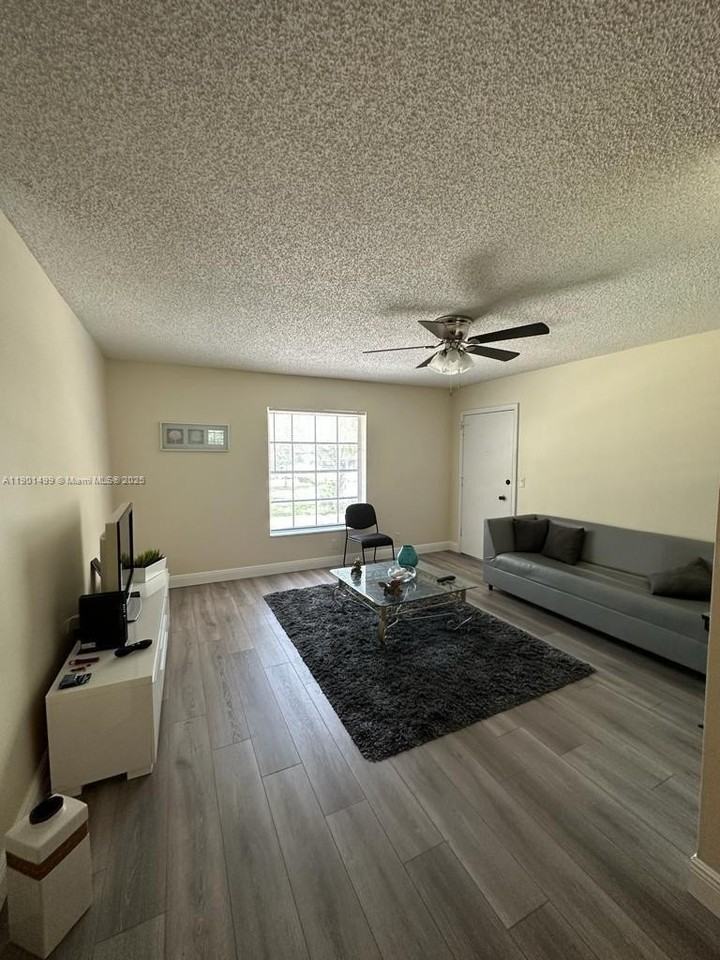 6600 Ne 22nd Way #2322 - Photo 5 of 9