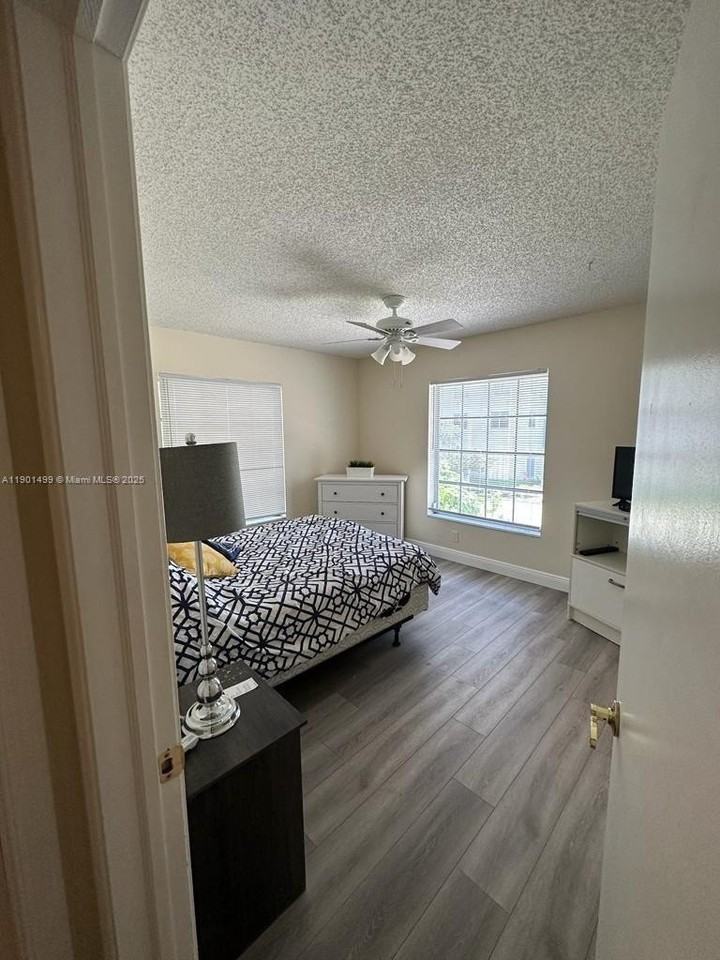 6600 Ne 22nd Way #2322 - Photo 7 of 9