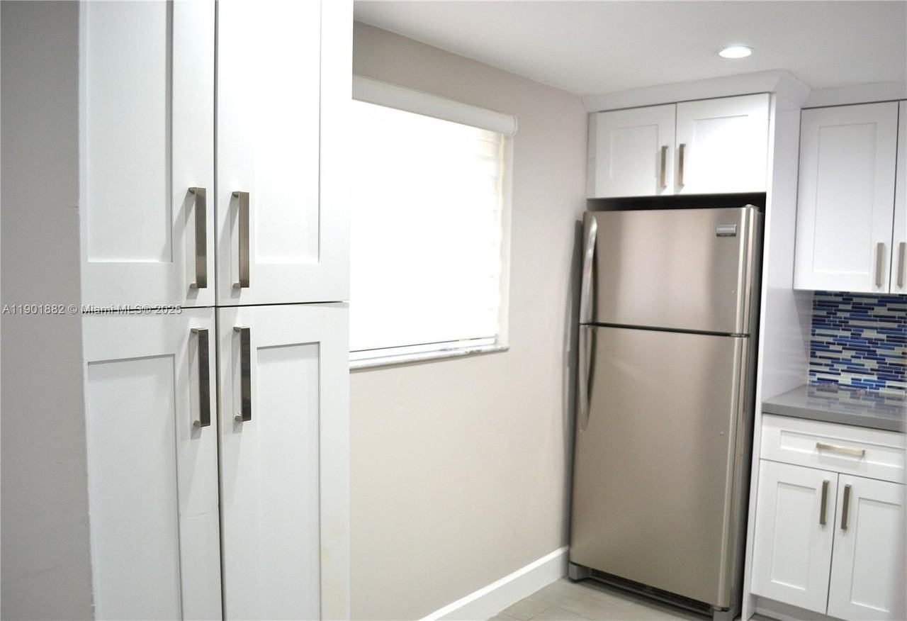 8045 Sw 107th Ave #303 - Photo 2 of 26