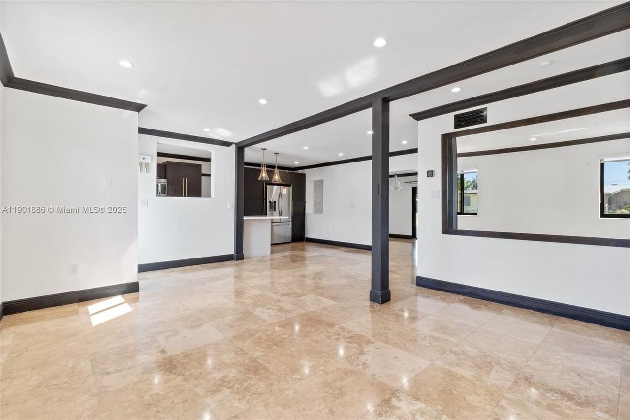 10981 Sw 47th St #0 - Photo 6 of 24