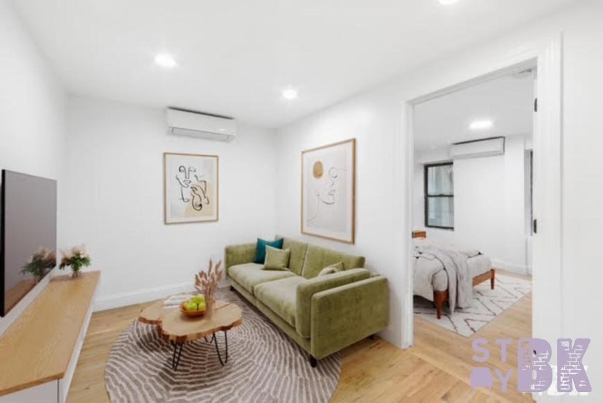 109 Albany Avenue - Photo 3 of 10