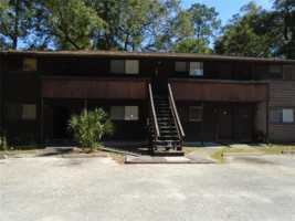 featured image of 7012 Sw 6th Pl #H