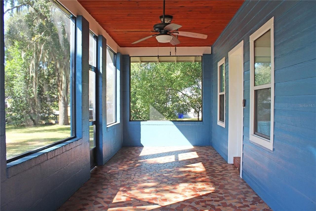 1718 E Elm Rd - Photo 3 of 41