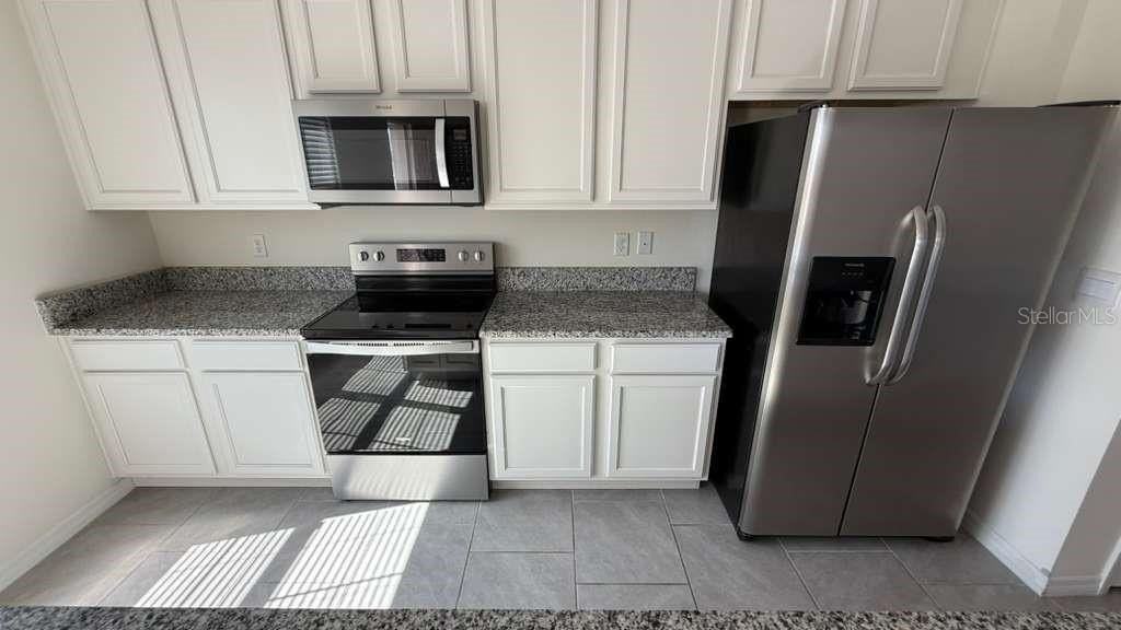 17061 Water Spring Blvd - Photo 6 of 17