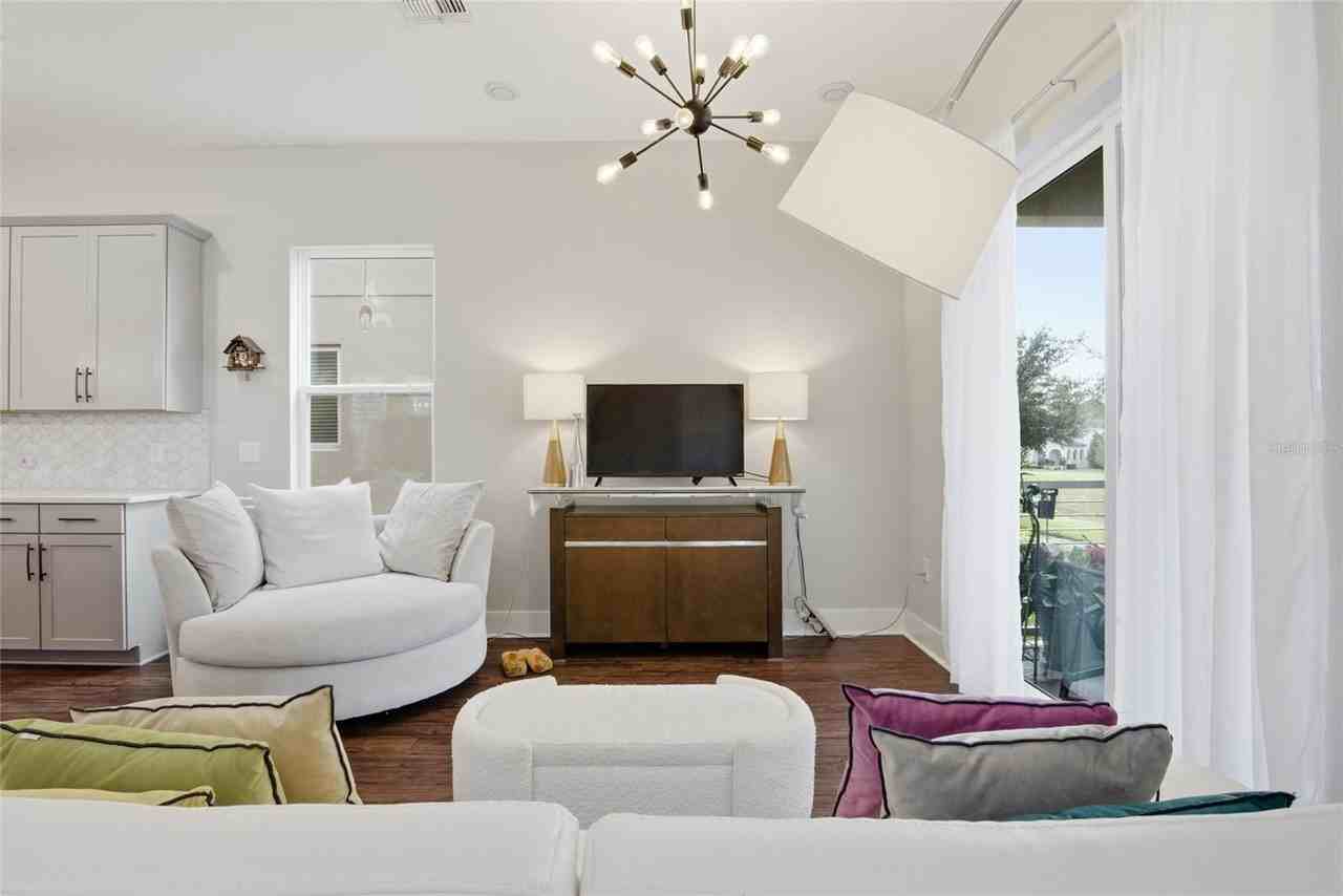 15090 Stuttgart Aly - Photo 4 of 40