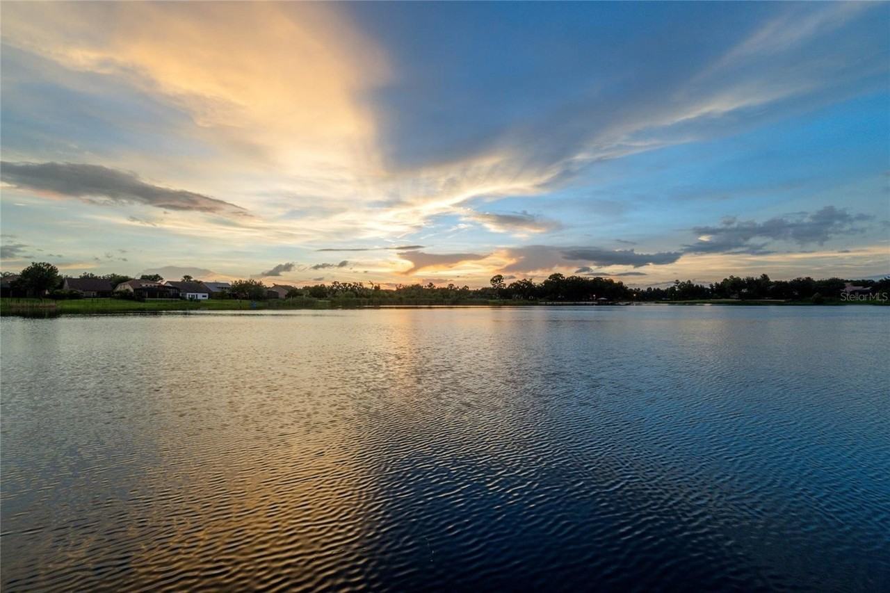 5426 Gemgold Ct - Photo 5 of 50