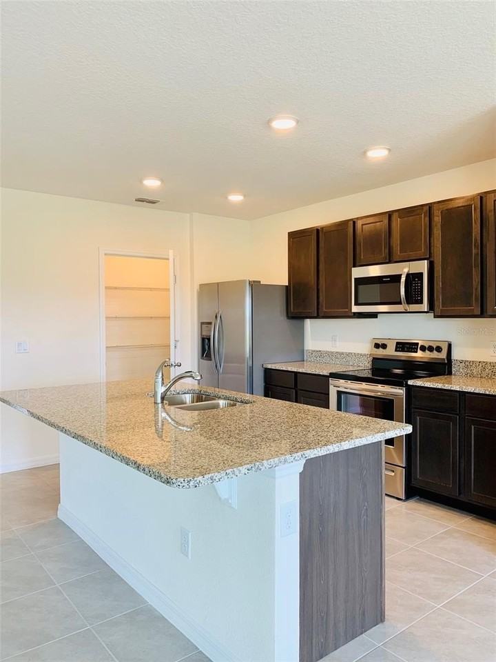 9036 Tuscan Cypress St - Photo 7 of 25