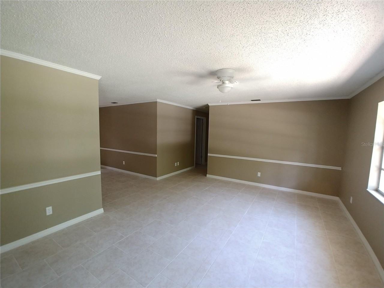 190 N Bobwhite Pt - Photo 2 of 13