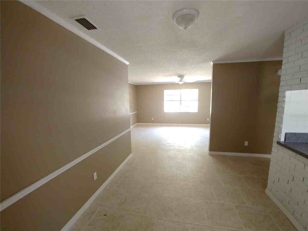 190 N Bobwhite Pt - Photo 3 of 13