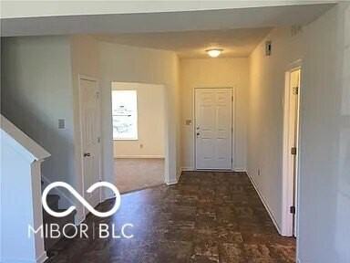 5421 Tanglewood Ln - Photo 3 of 14