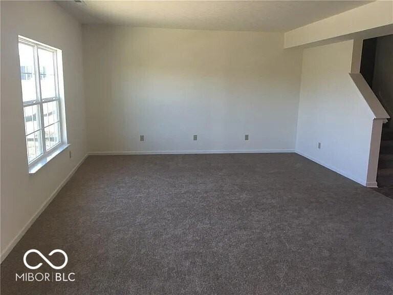 5421 Tanglewood Ln - Photo 4 of 14