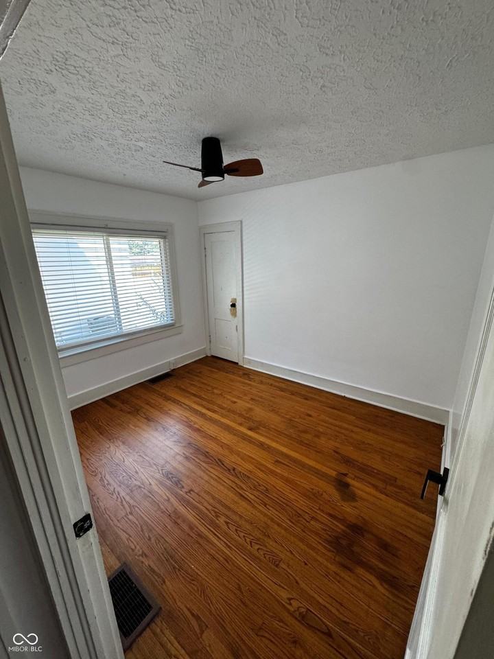 2532 E 17th St - Photo 7 of 16