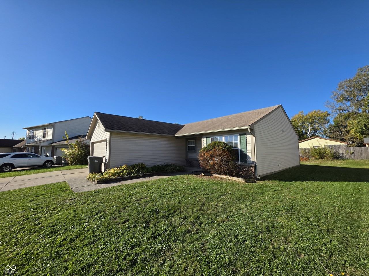 6165 Pinnacle Blvd - Photo 3 of 18