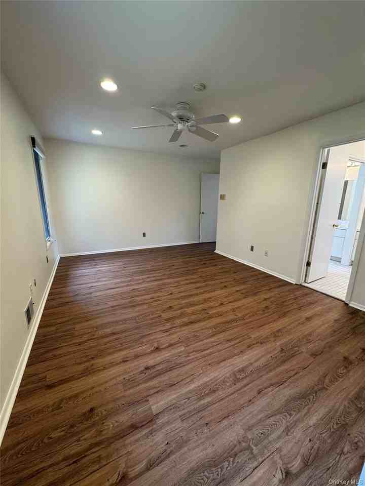 39 Village Grn - Photo 6 of 13