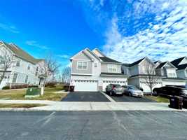featured image of 141 Meadow View Dr