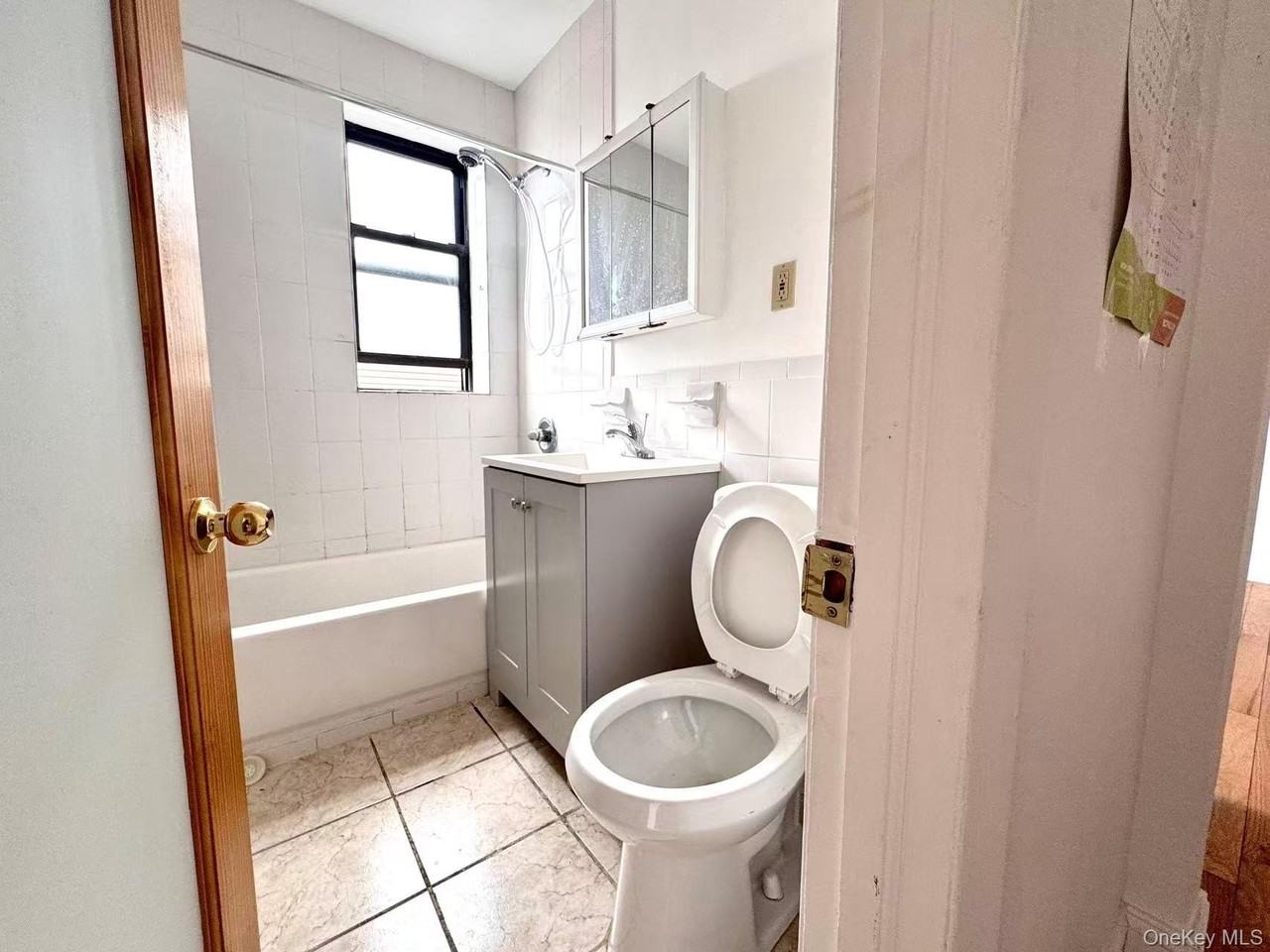 4012 73rd St #B3 - Photo 4 of 8