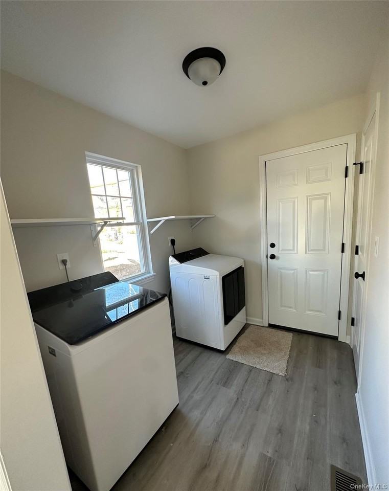 5 Cooper Ave - Photo 4 of 11