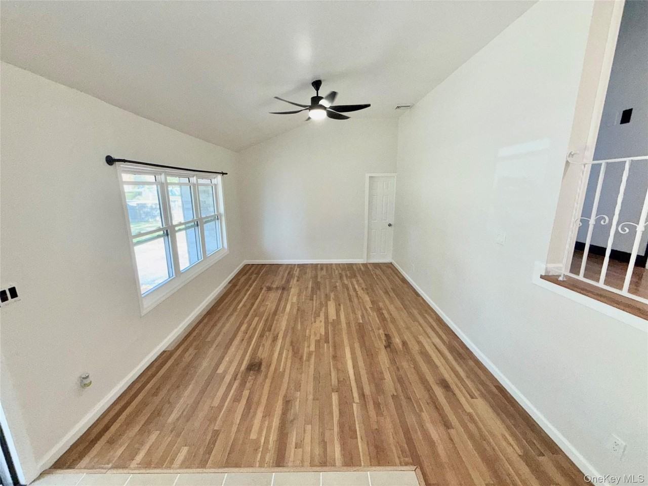 1553 Potter Blvd - Photo 2 of 23