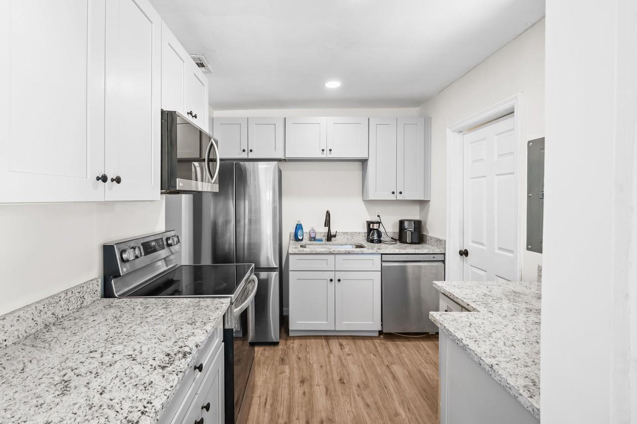 Lilly Rd E - Photo 6 of 14