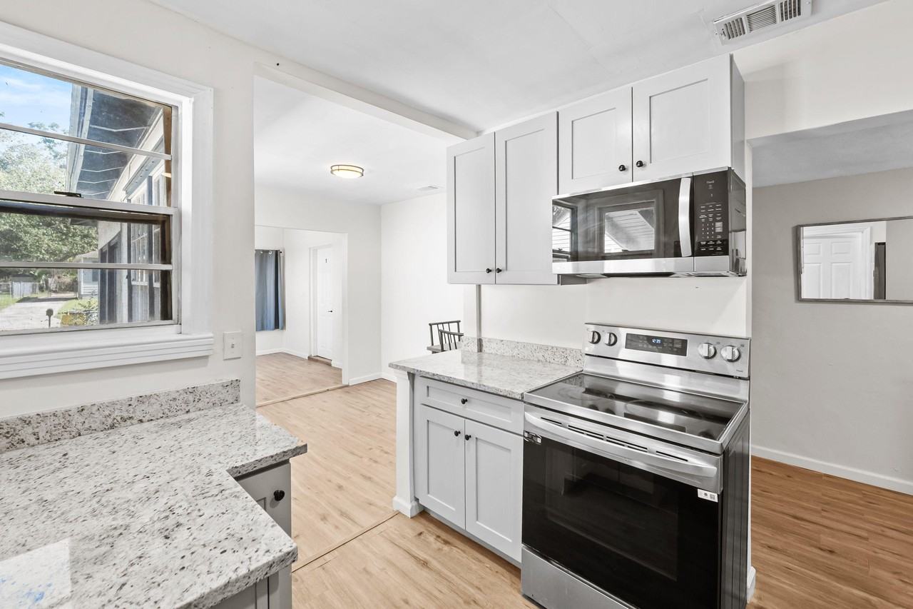 Lilly Rd E - Photo 7 of 14