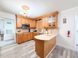 featured image of Oakview Ter