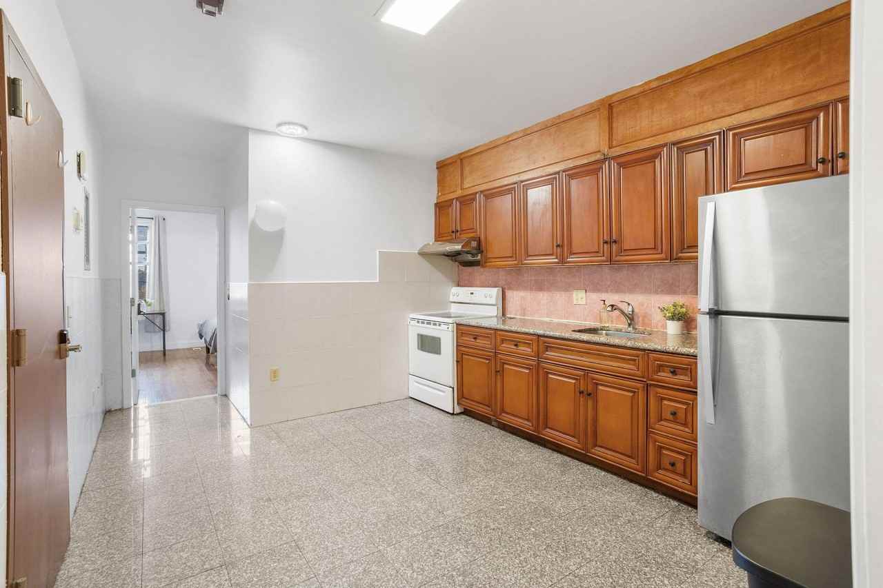 N Carlisle St - Photo 2 of 16