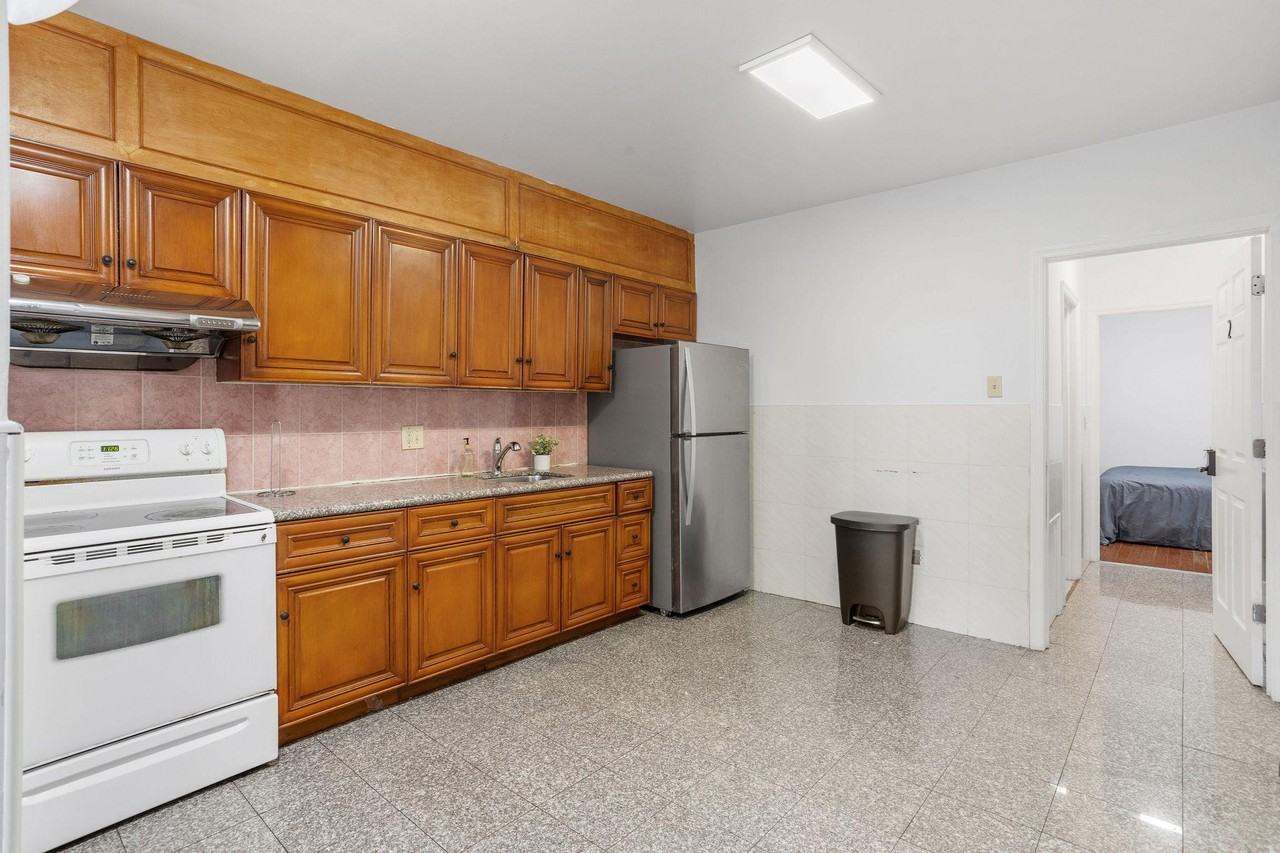 N Carlisle St - Photo 3 of 16