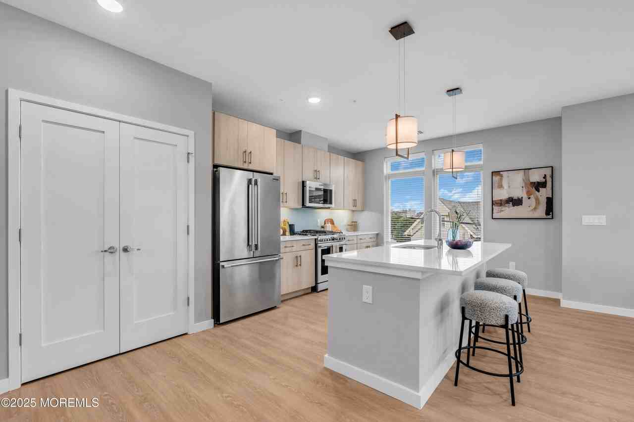 120 Monmouth Street unit: Mulholland - 110 - Photo 4 of 37