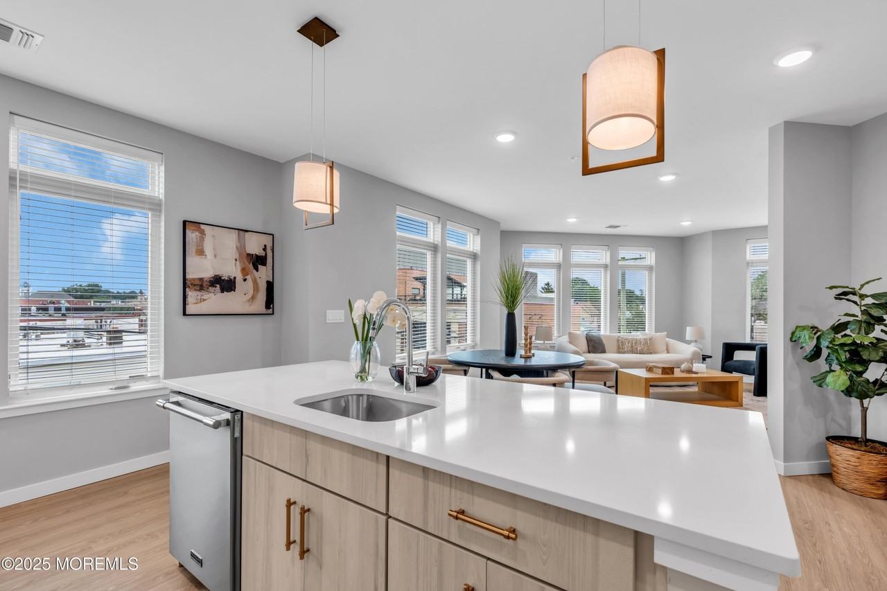 120 Monmouth Street unit: Mulholland - 110 - Photo 7 of 37