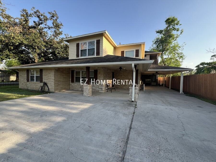 1014 Roxella St - Photo 3 of 33