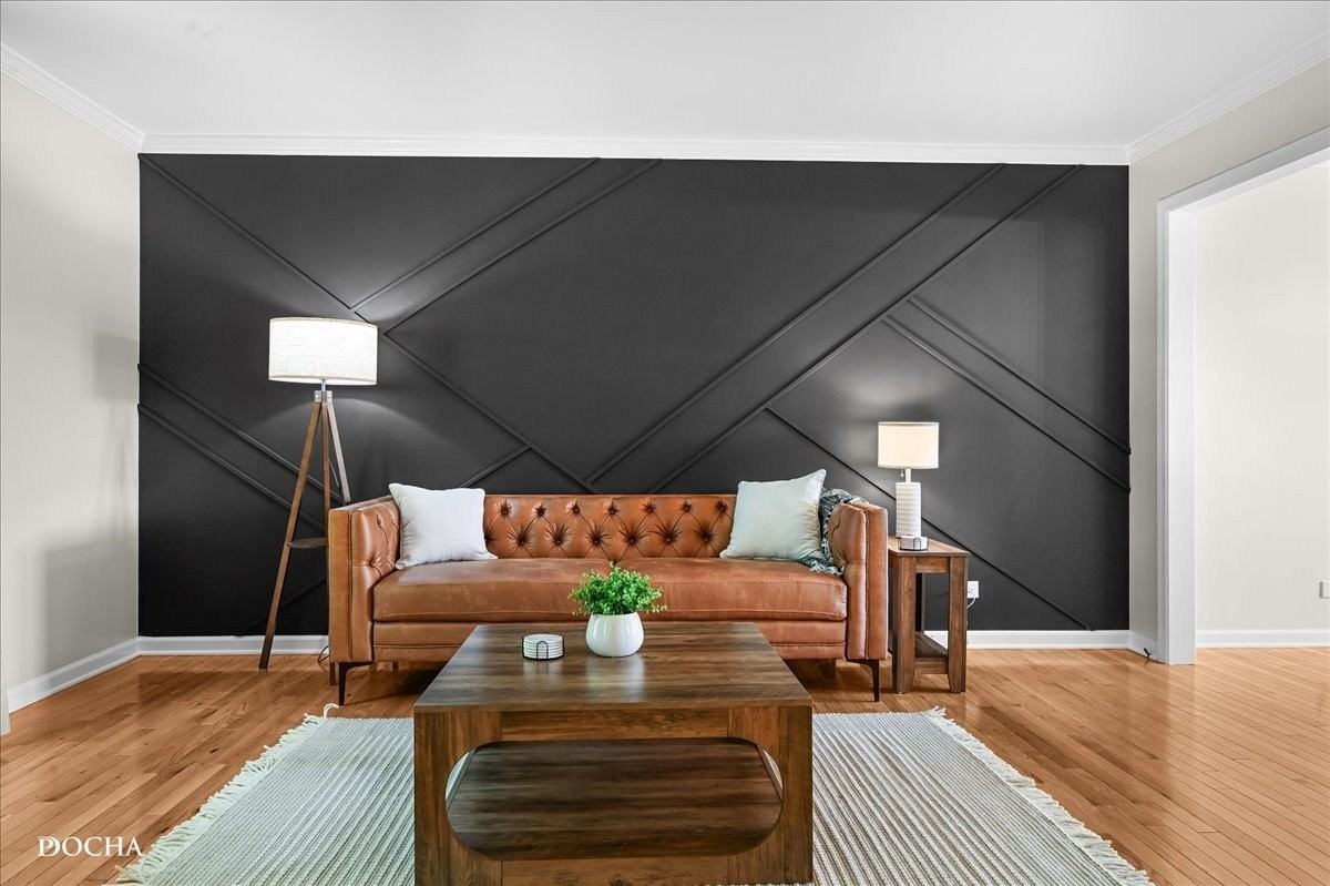 1012 Bainbridge Dr - Photo 3 of 48