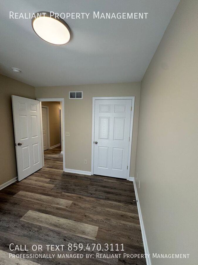 304 Parker Pl - Photo 3 of 22