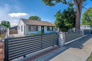 featured image of 1948 Phillippi St