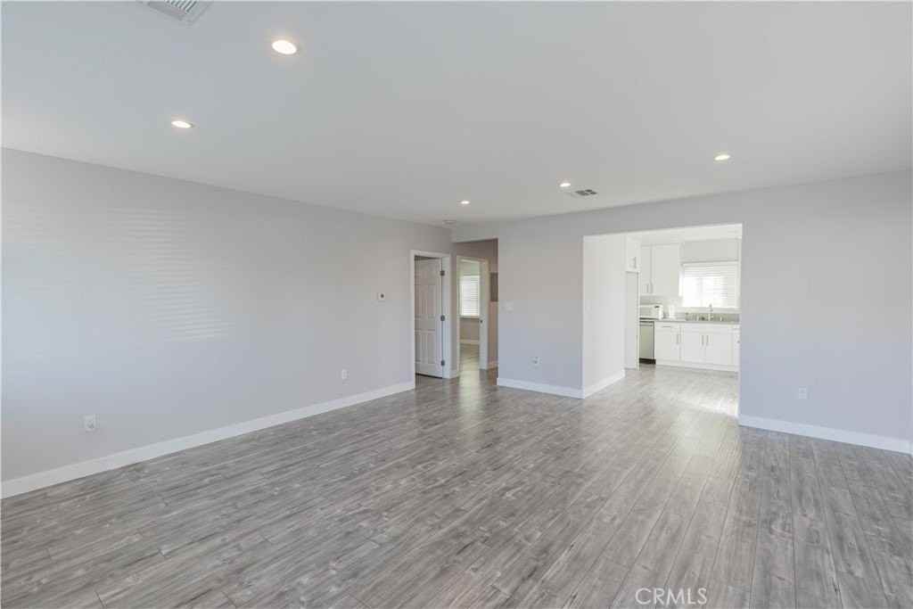 6848 Willis Ave - Photo 3 of 17