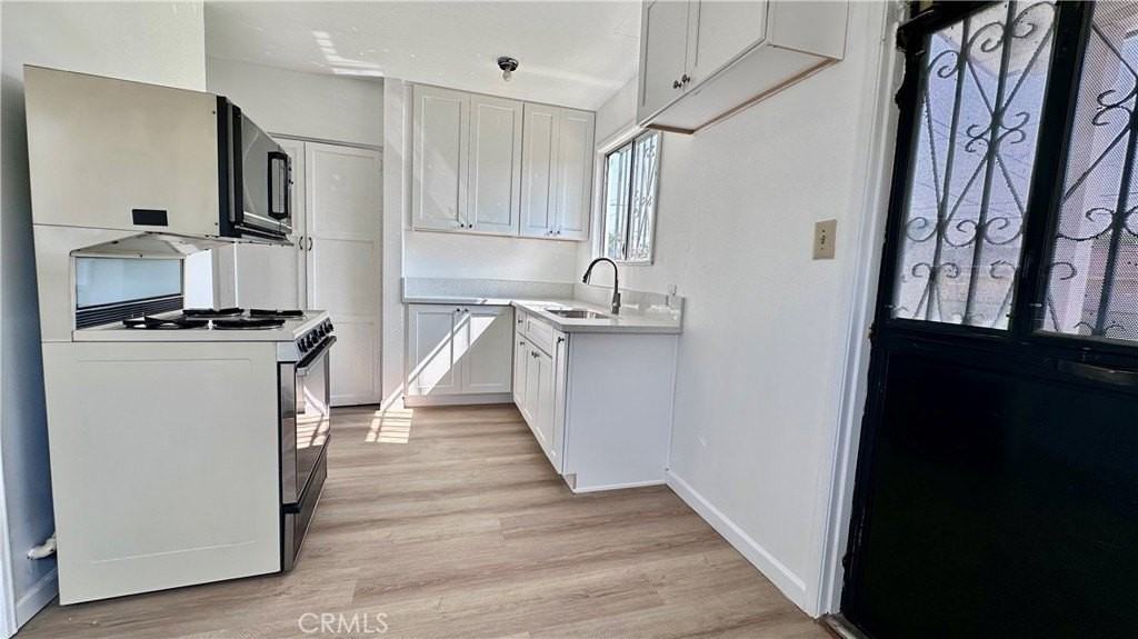 532 W Markland Dr - Photo 3 of 7