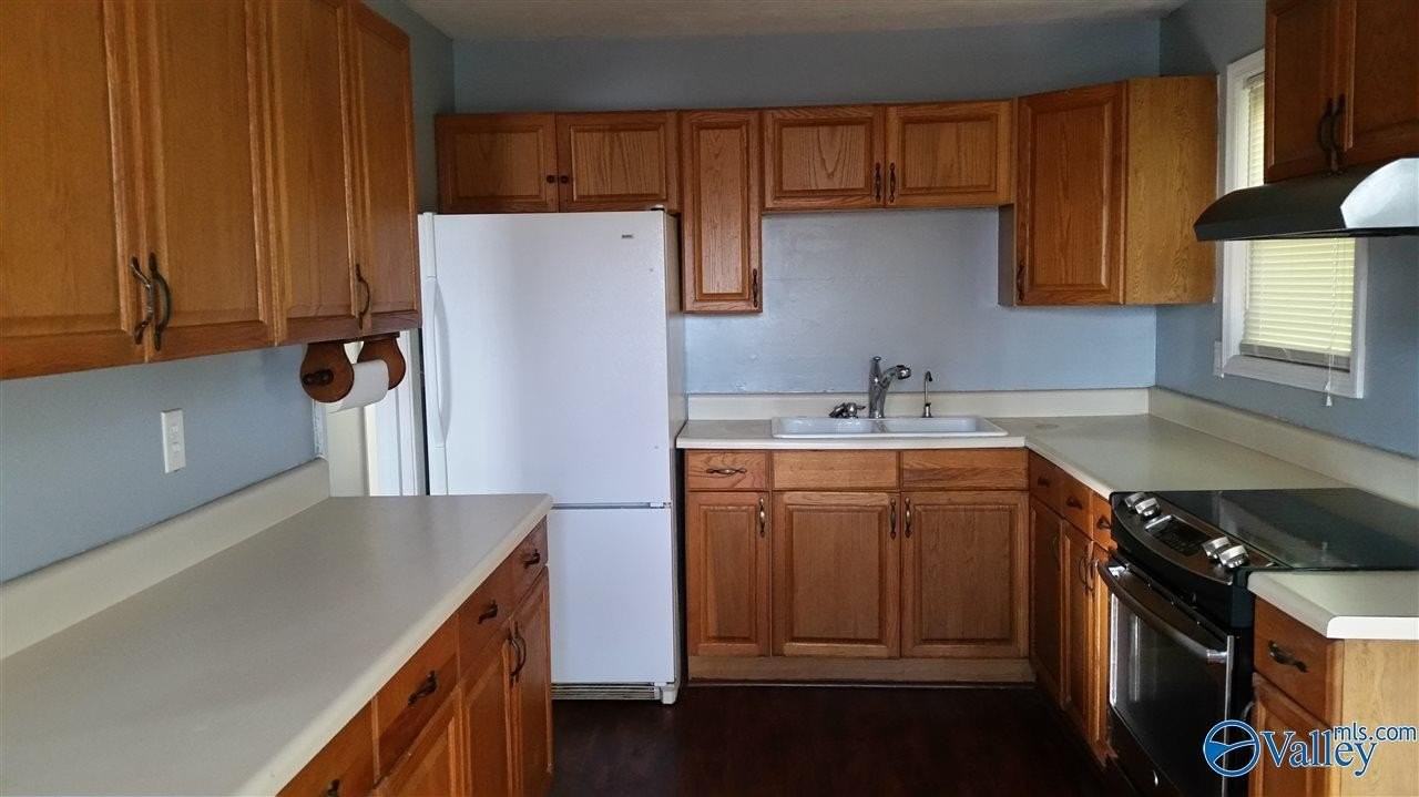 3610 Penny St Sw - Photo 2 of 4