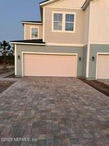 355 Brandon Lakes Dr - Photo 1 of 1