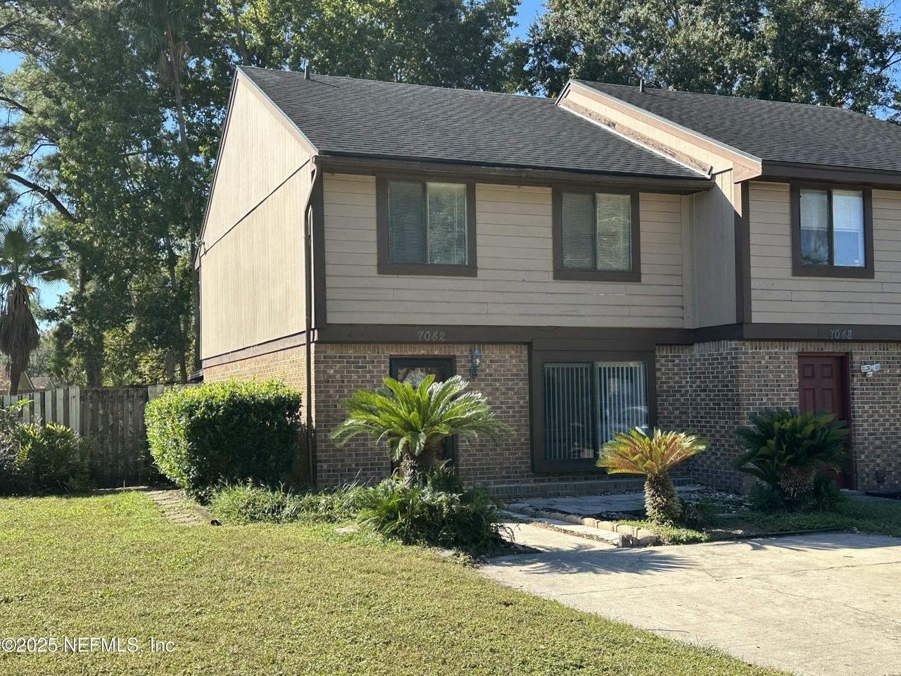 7042 Prestwick Circle South