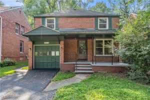 featured image of 20716 Kenyon Dr