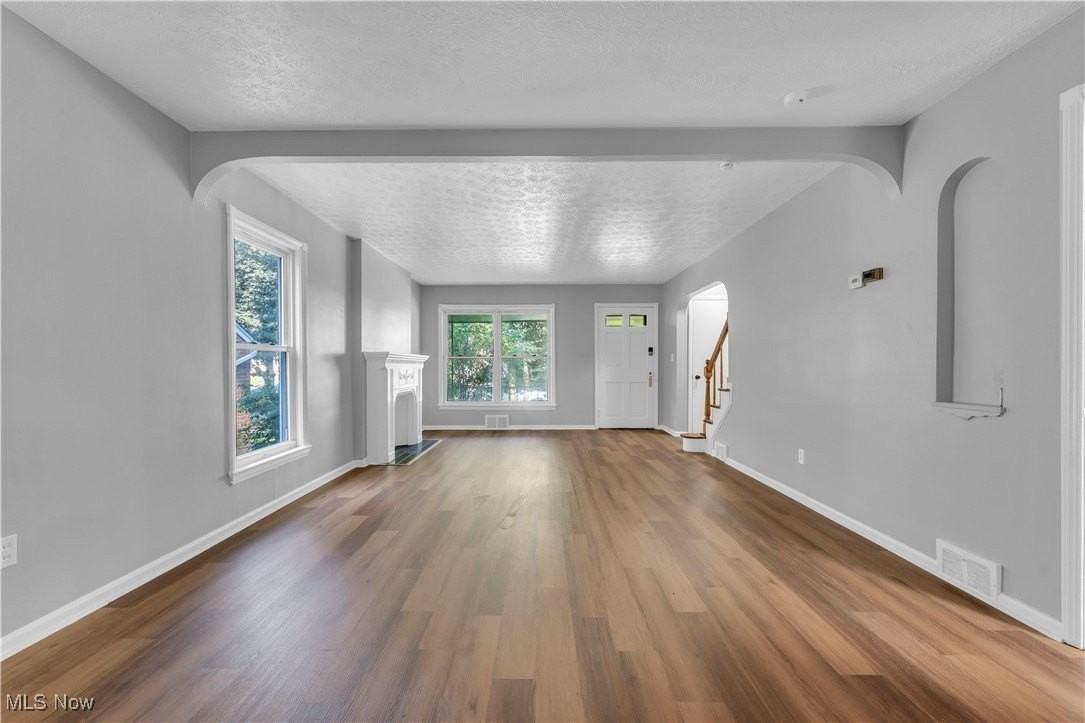 20716 Kenyon Dr - Photo 6 of 27