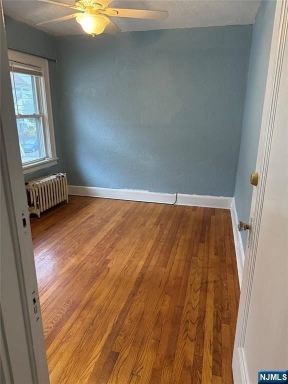 15-36 Parmelee Ave - Photo 2 of 14