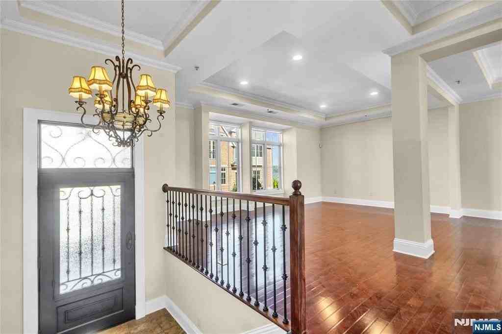 17 Moorings Ln - Photo 3 of 47