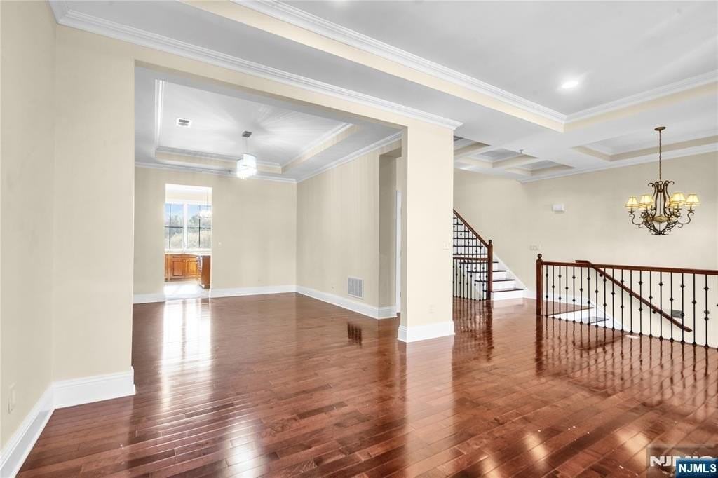 17 Moorings Ln - Photo 5 of 47