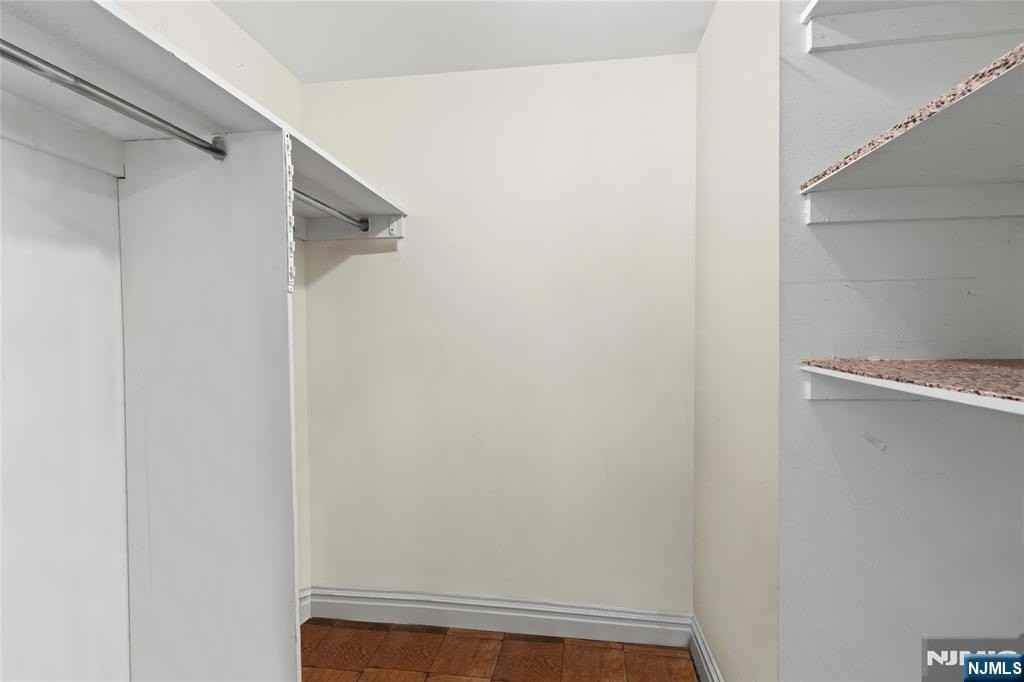 7004 Kennedy Blvd W - Photo 6 of 30