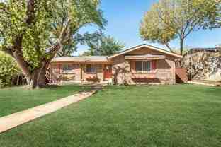 2121 Travis Dr - Photo 1 of 1