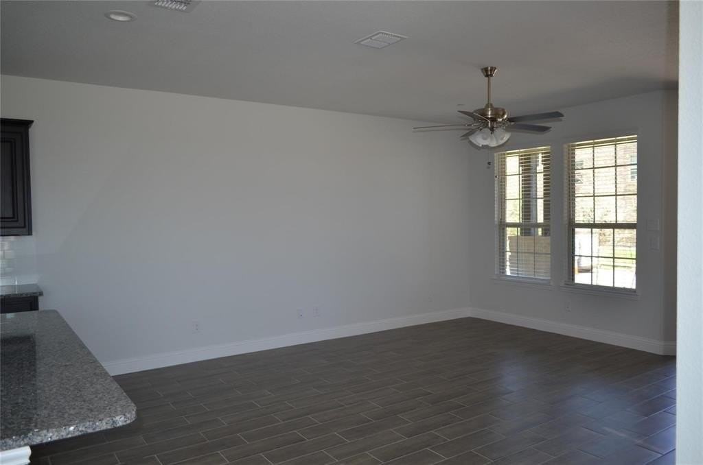 5501 Crosby Dr - Photo 6 of 34