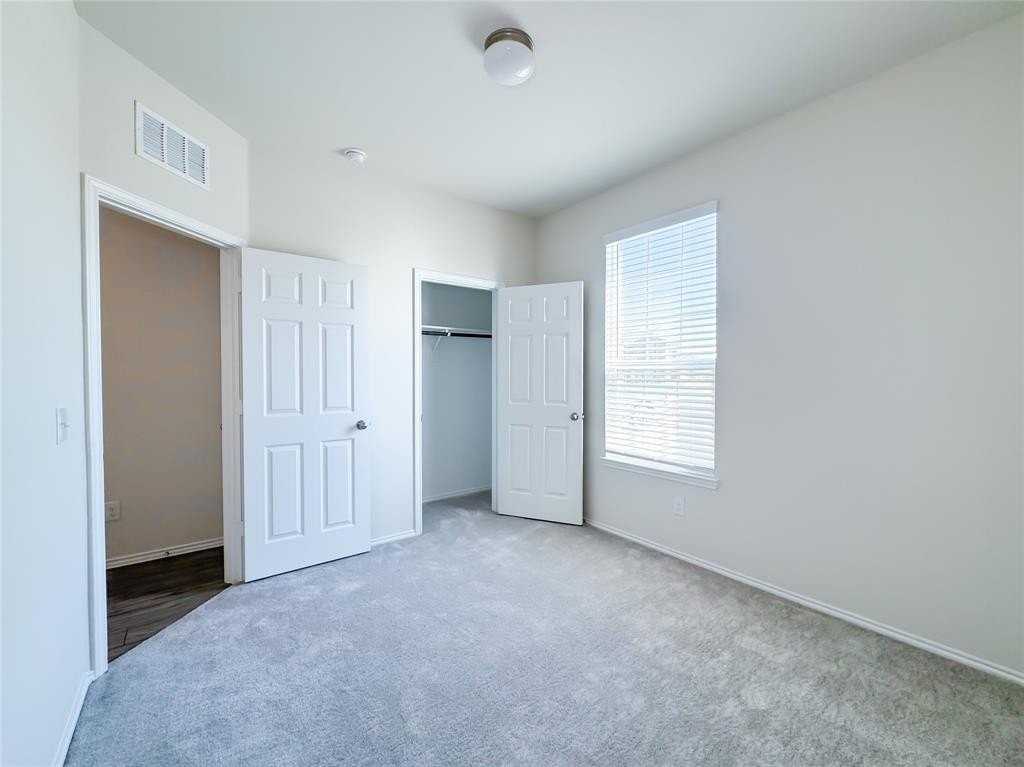 1145 Timberhurst Trl - Photo 5 of 15