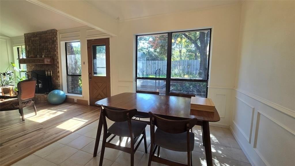 1001 Woodhaven Ct - Photo 7 of 22