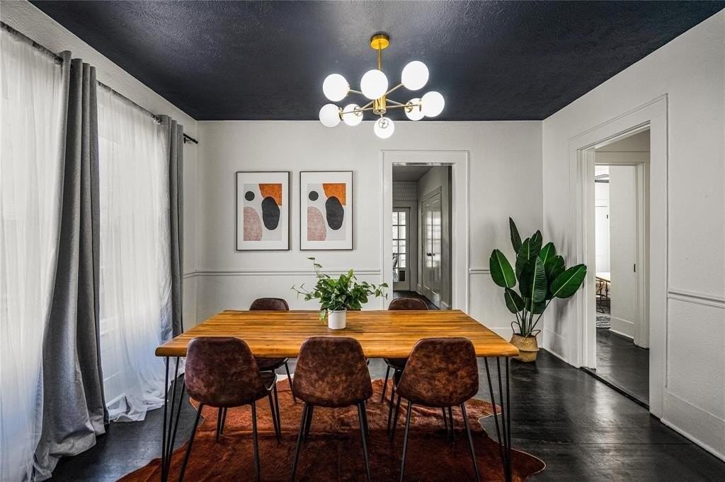 5420 Worth St - Photo 5 of 17